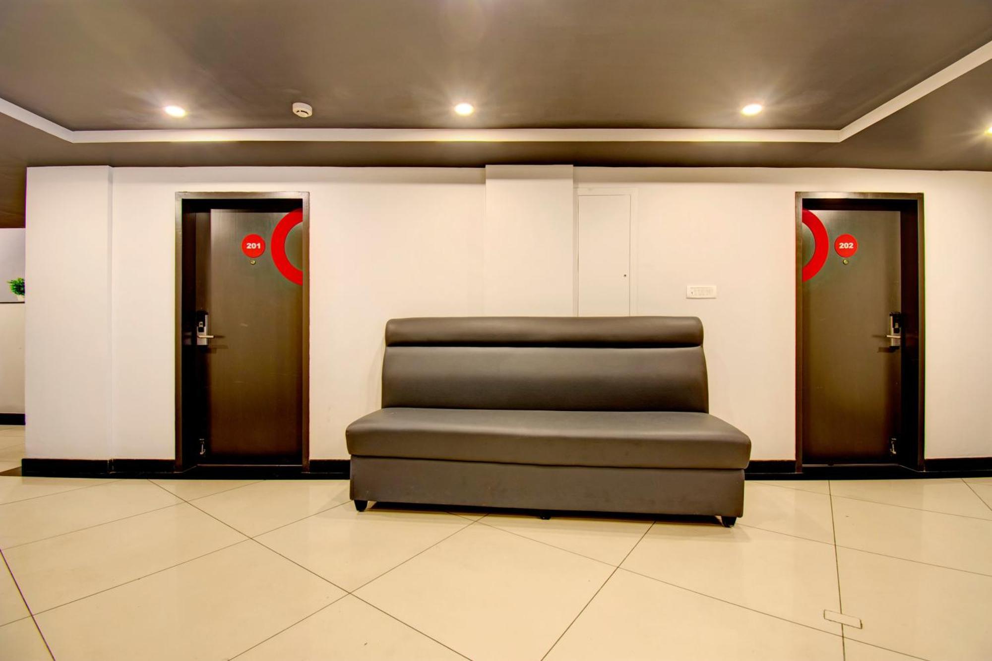 Hotel Super Townhouse Ulsoor Bengaluru Zewnętrze zdjęcie